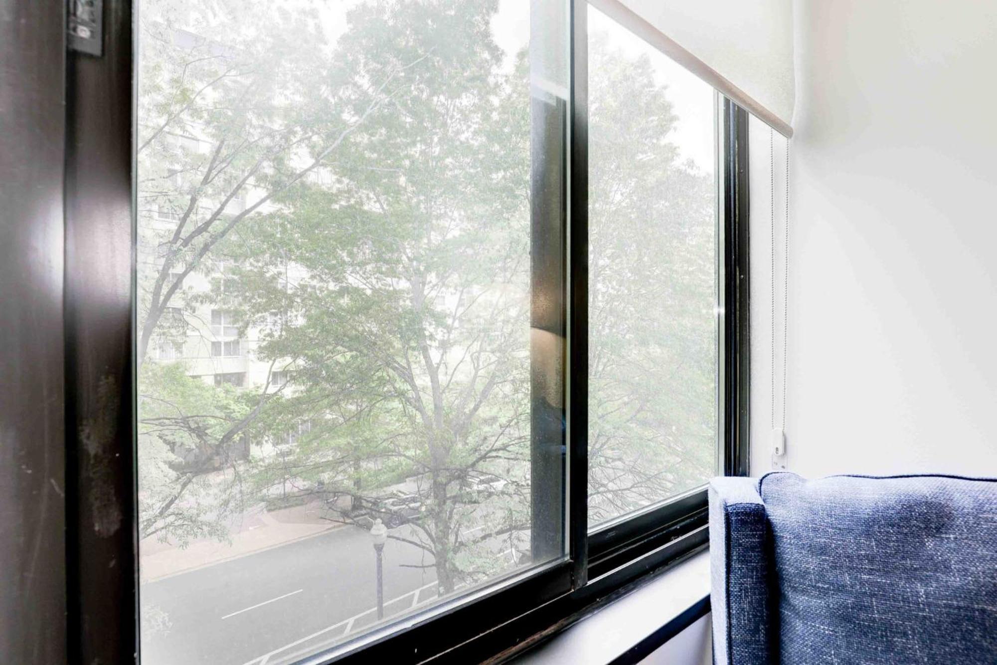 2Br Executive Apartment With Spacious Layout 알링턴 외부 사진